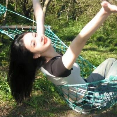 二人漫步几春秋